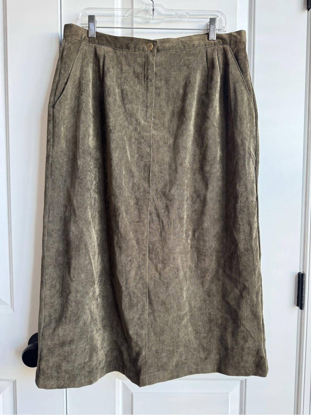 Southern Lady Olive Green Corduroy Midi Skirt Size 16 Pockets